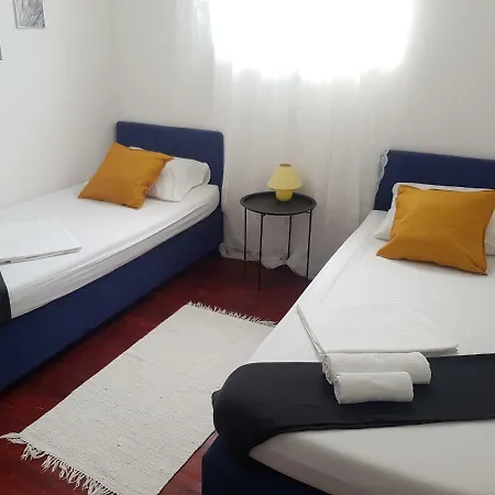 Luce Lägenhet Trogir