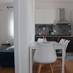 Luce Διαμέρισμα *